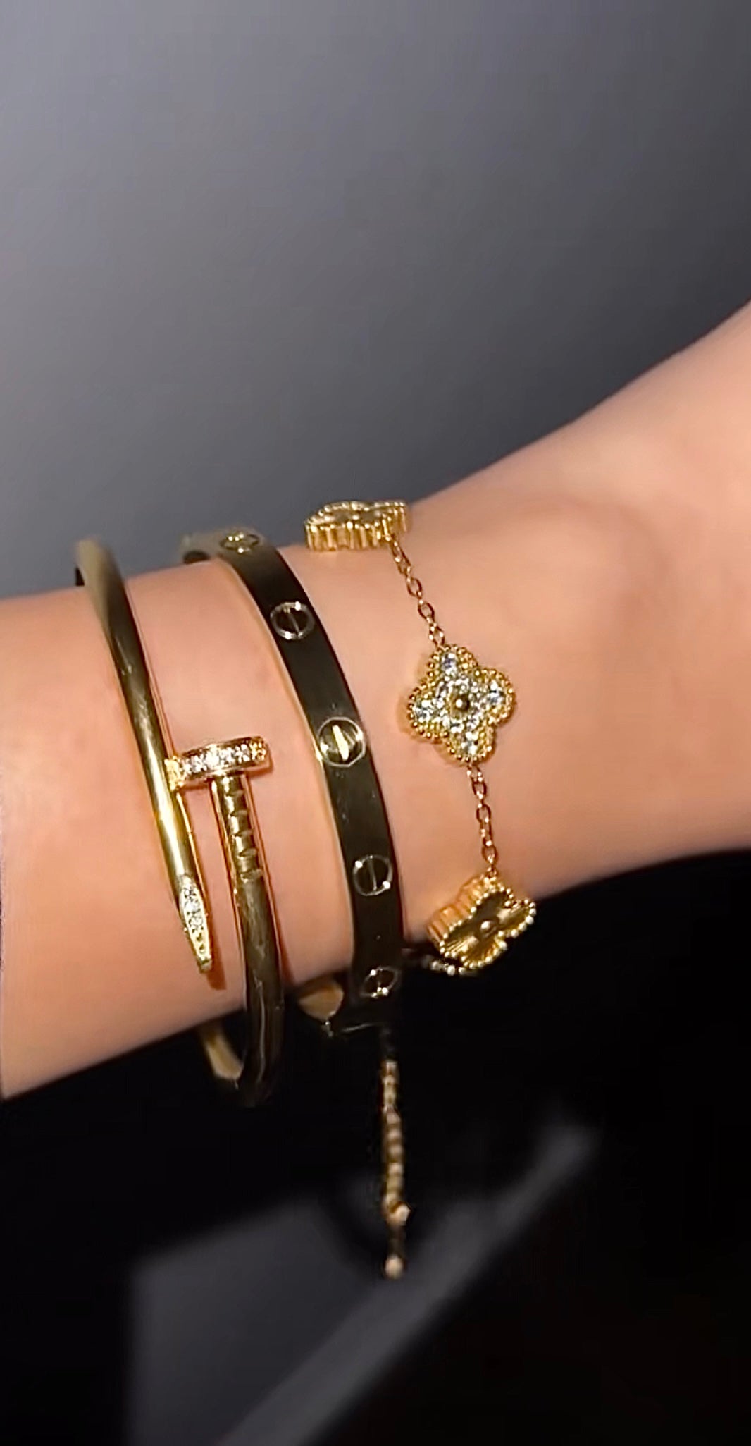 Nail Bangle X