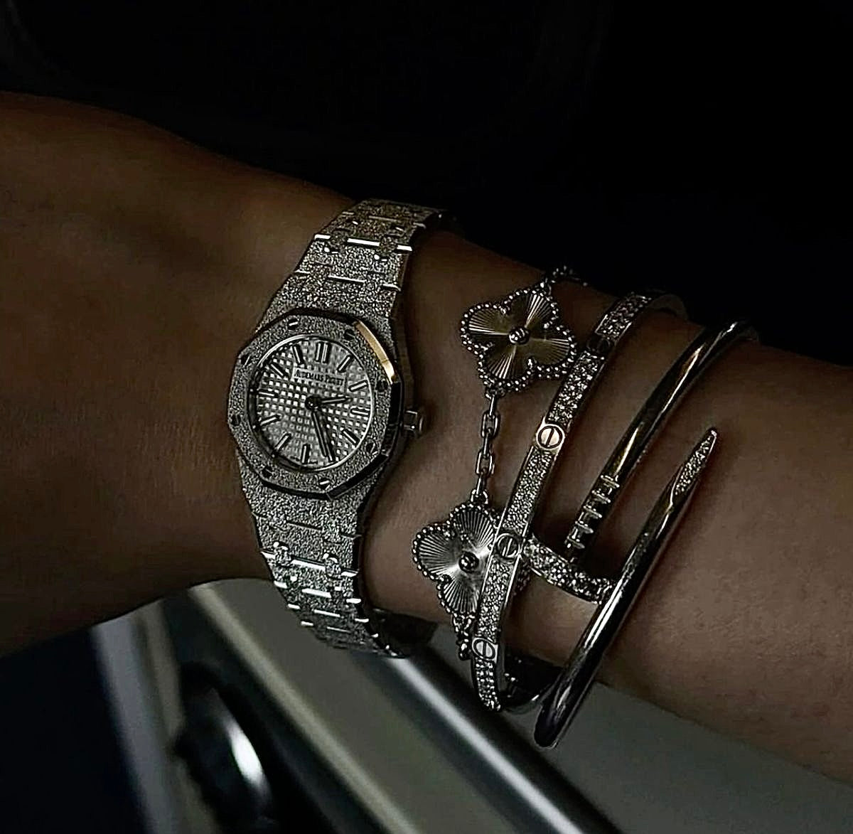 Nail Bangle IV